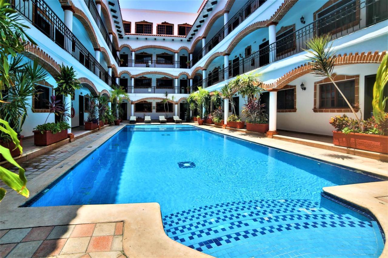 Hotel Colonial Playa Del Carmen Eksteriør billede